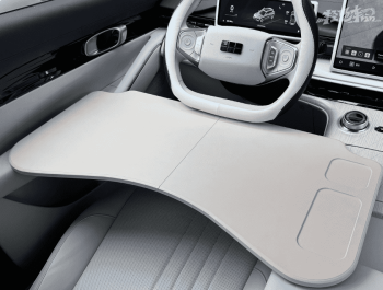 Bàn gấp Geely EX5